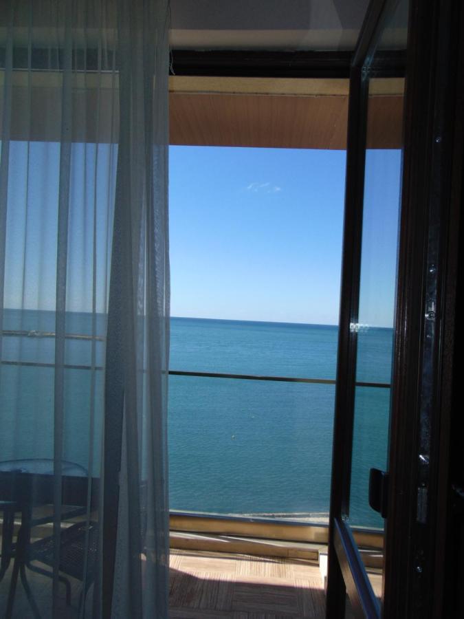 Royal Grand Hotel And Spa Cavarna Exterior foto