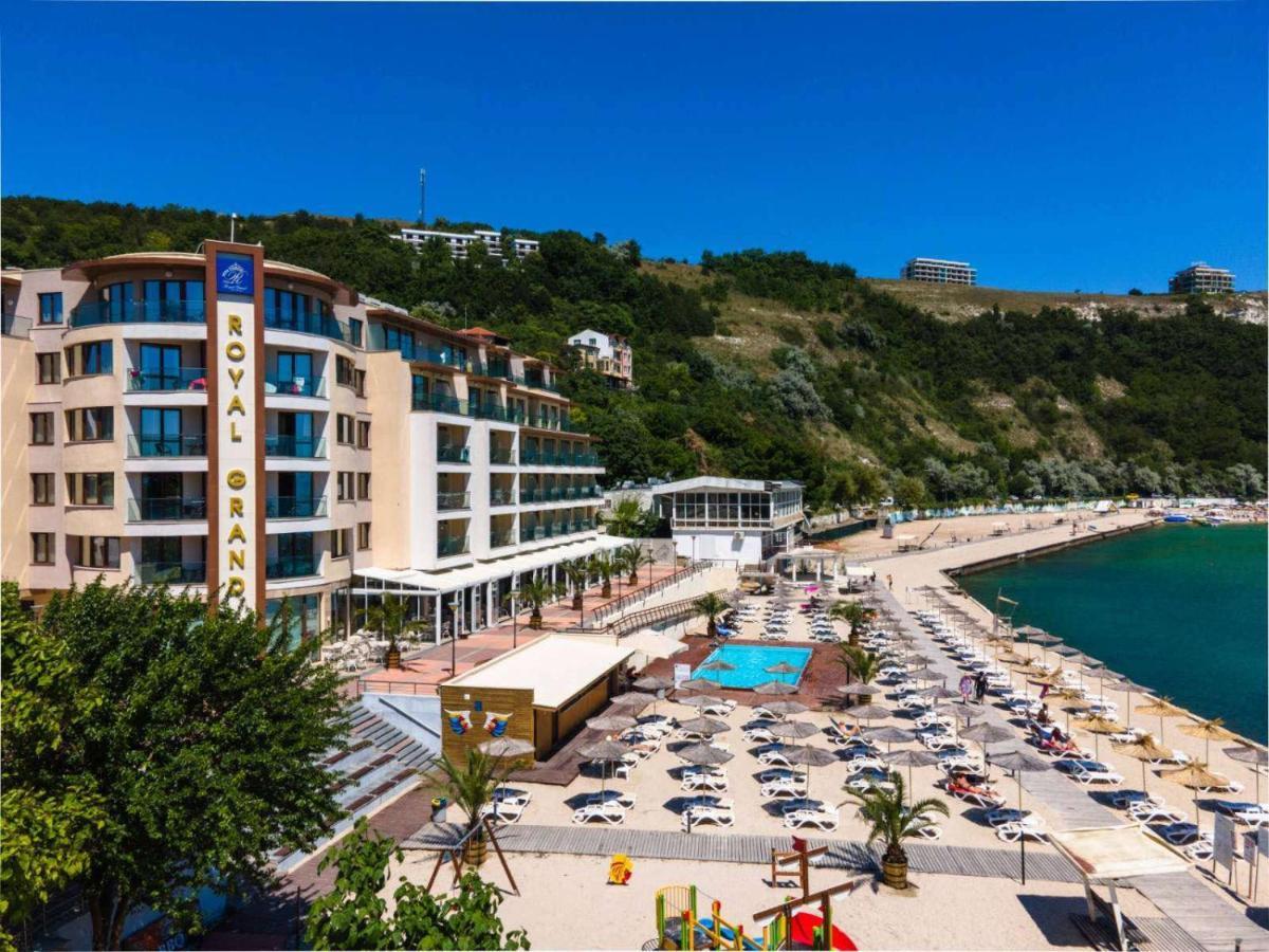 Royal Grand Hotel And Spa Cavarna Exterior foto