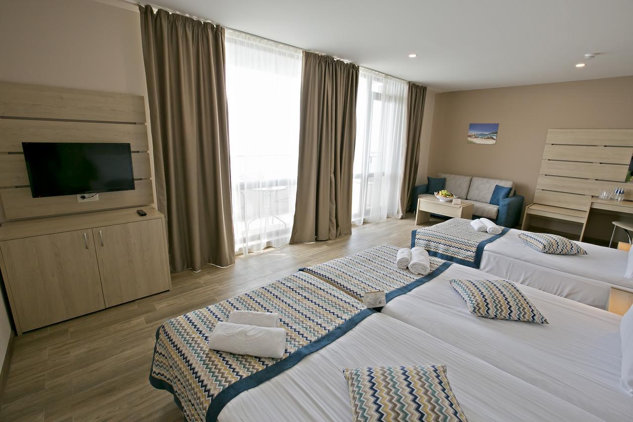 Royal Grand Hotel And Spa Cavarna Exterior foto