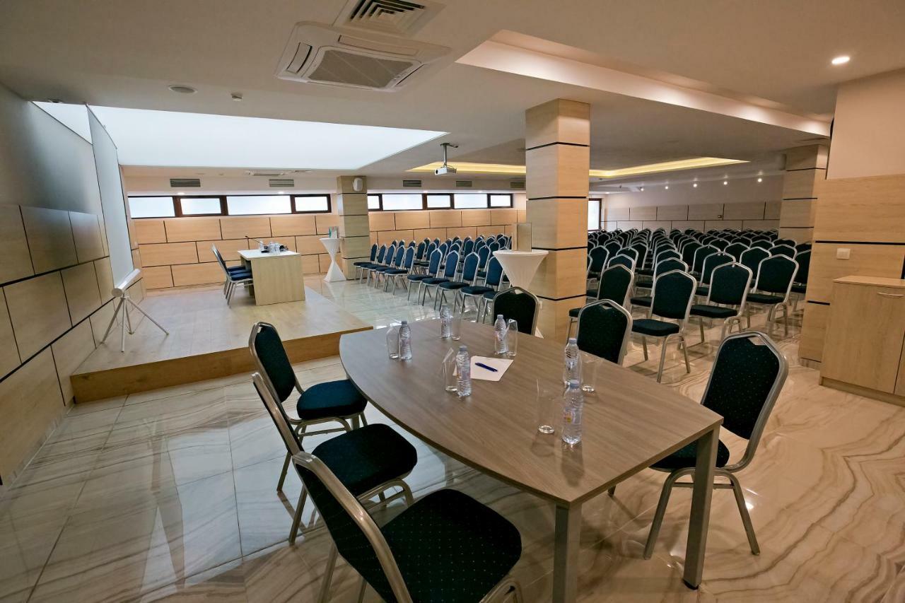 Royal Grand Hotel And Spa Cavarna Exterior foto